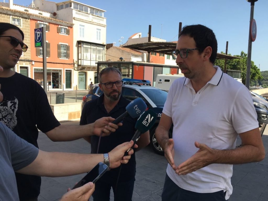 PP Menorca | El PP denuncia la falta de policías y el abandono ...
